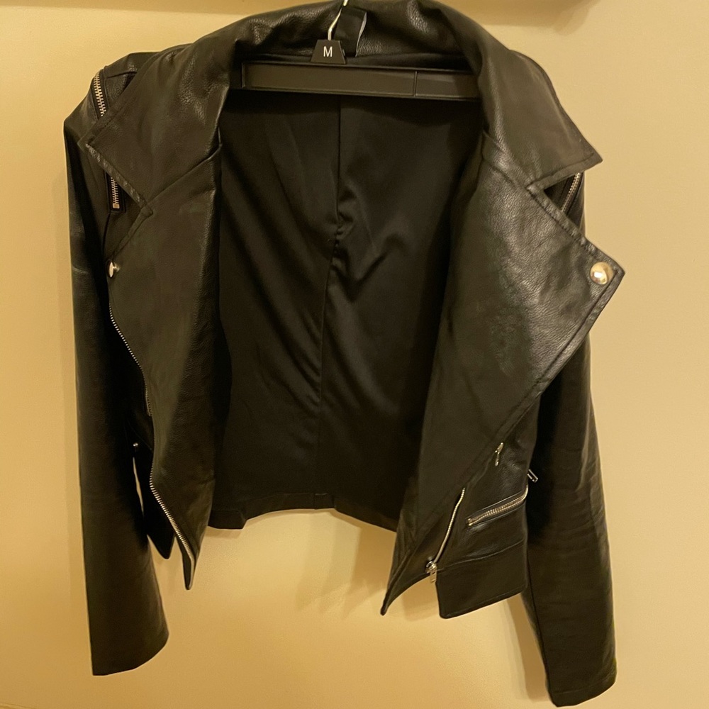 Medium black leather jacket